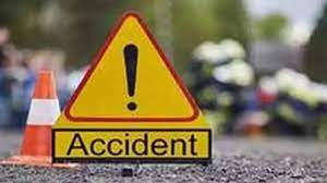 એક્સપ્રેસ હાઇવે પર ઉભેલા ટેમ્પામાં પીકઅપ વાન ઘુસી જતા ડ્રાઇવરનું મોત