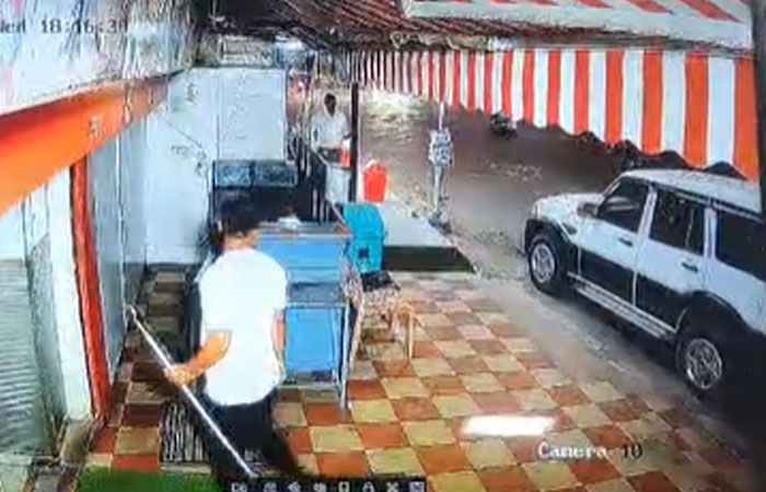 Burglar robs ₹20 lakh of angadia firm looted from SUV driver on CG Road