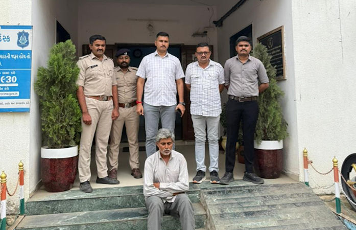 અમરેલીઃ આધેડની હત્યાનો કેસ ઉકેલાયો, જમીન વિવાદને લઈને ભત્રીજાએ જ કાકાનું ઢીમ ઢાળ્યું