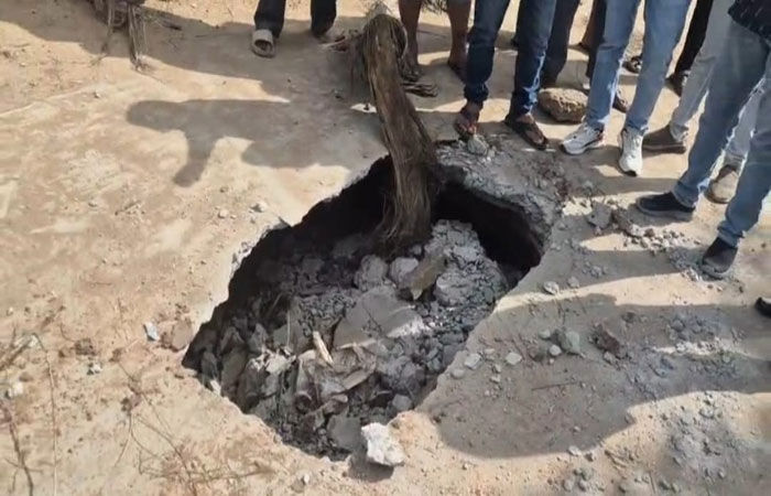 ગણપતિ ફાટસર રોડ પર 1 જ વર્ષમાં 5 ફૂટનું ગાબડું