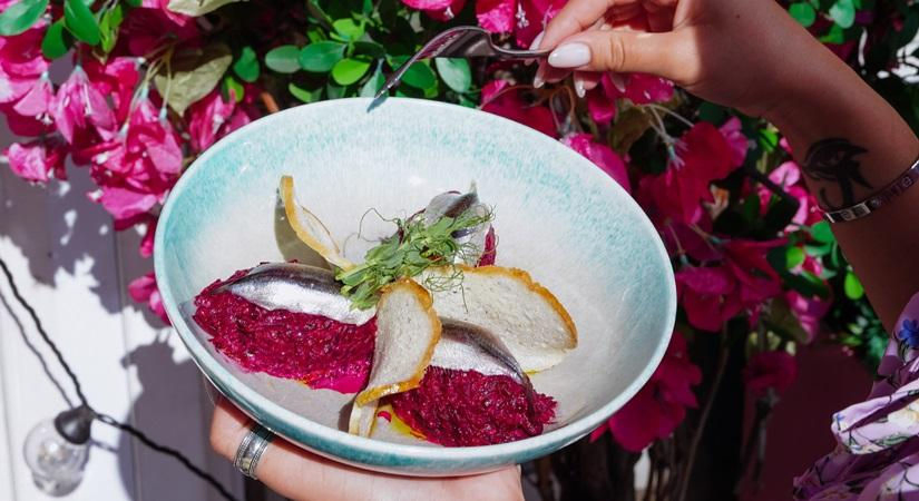 10 tips for mindful eating, a possible key to weight-loss