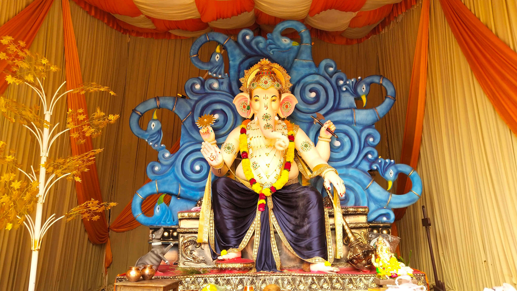 ભરૂચ શહેરમાં 9 થી 22 ફૂટની માટીની ઈકો ફ્રેન્ડલી પ્રતિમાની સ્થાપના કરાઈ
