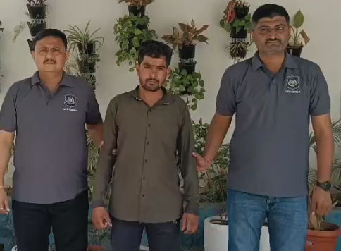 Ahmedabad LCB seizes ₹8.26 lakh worth of MD drugs, MP man arrested in Vasna hotel raid