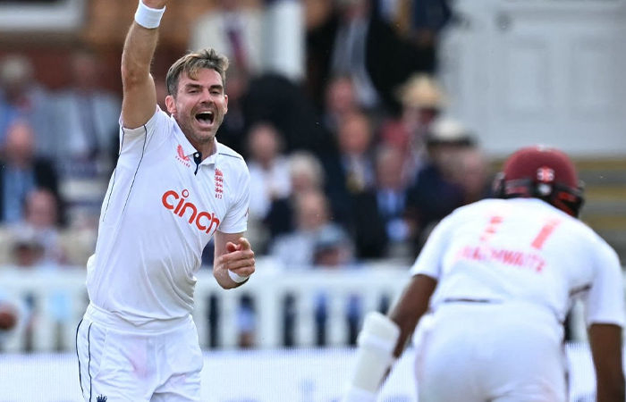 Anderson’s superb spell leaves England four wickets away from victory against WI