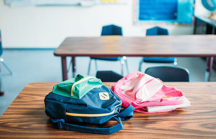 337 schools in Gujarat operate with a single classroom, 215 run using temporary partition