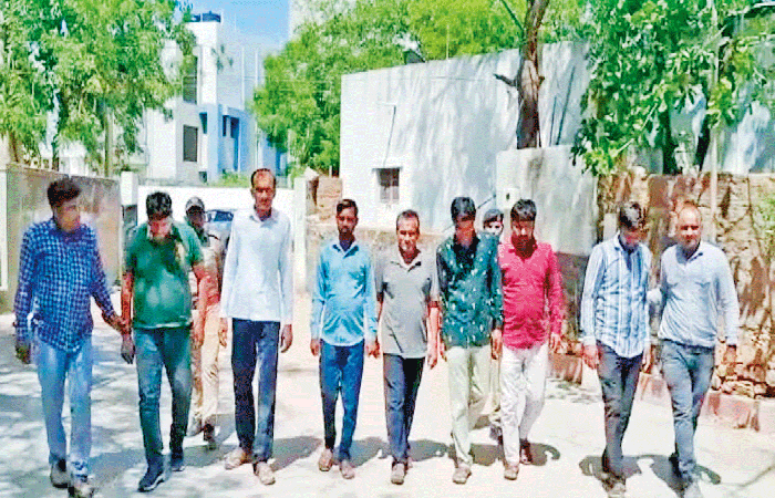 હળવદ માર્કેટયાર્ડનાં કૌભાંડમાં સેક્રેટરી સહિત 7 ની ધરપકડ