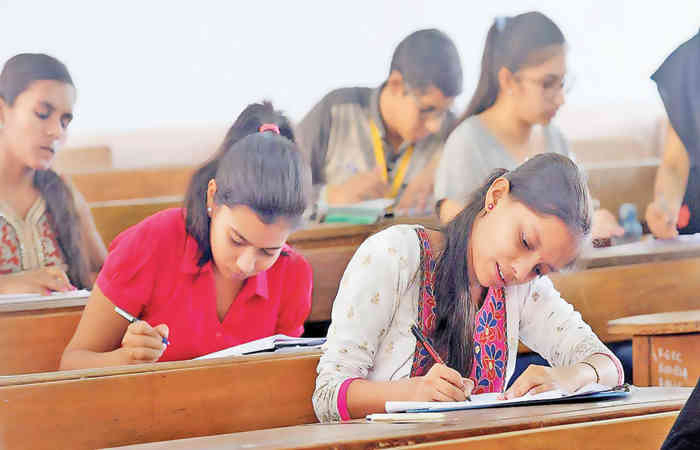 પ્રામાણિક ઉમેદવારોનું સ્થાન ક્યાં?
