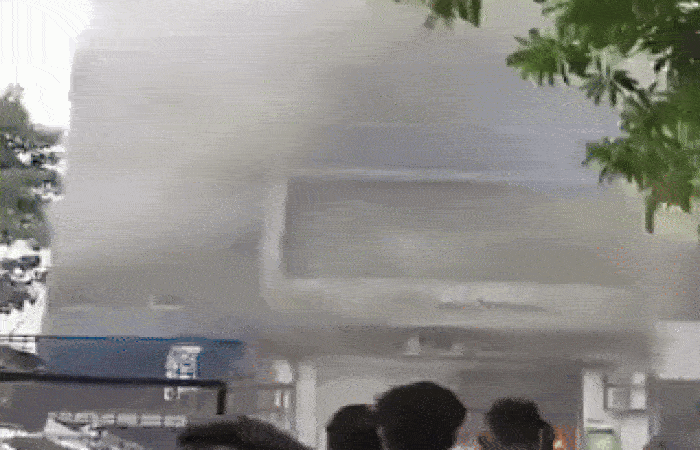 VIDEO : ઈન્ડોનેશિયાના જકાર્તામાં સાત માળની બિલ્ડિંગમાં આગ, 15 મહિલા સહિત 20ના મોત