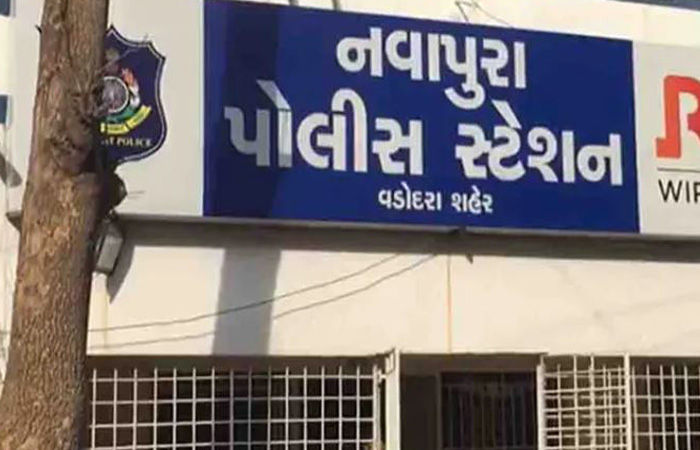 મરીમાતાના ખાંચા પાસેથી 65 હજારની રોકડ સાથે રીક્ષા ચોરી તસ્કર ફરાર