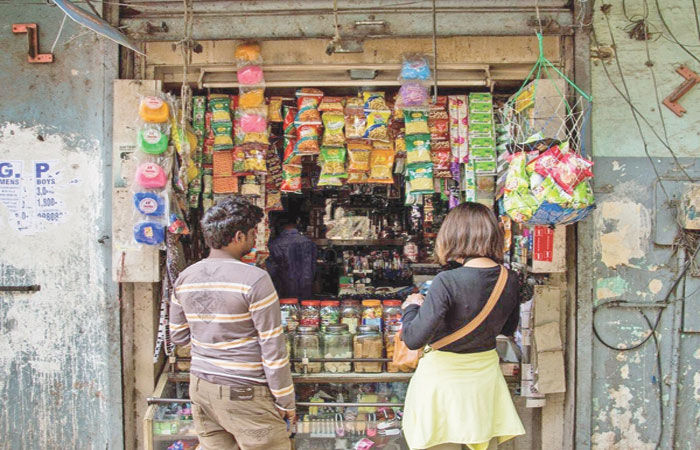 ગામડાઓ અને નાના શહેરોનો પ્રીમિયમ FMCG ઉત્પાદનોના વેચાણમાં 42% હિસ્સો