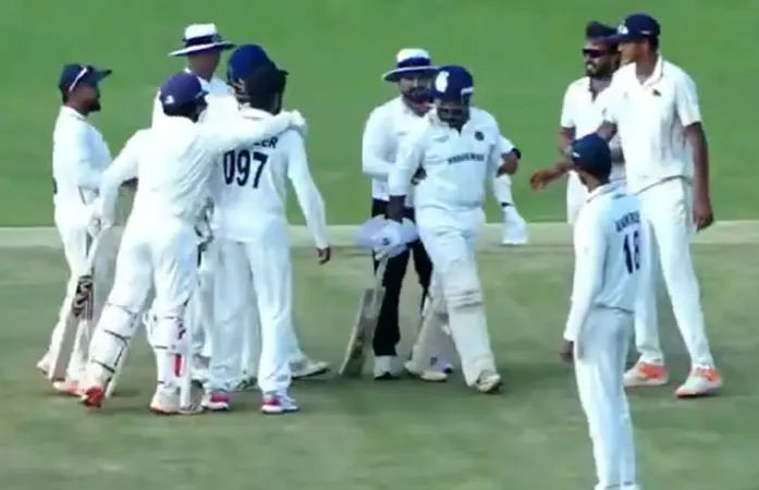 VIDEO: પૃથ્વી શૉ અને મુશીર ખાનના ઝઘડાનું કારણ સામે આવ્યું, બેટ લઈને દોડાવ્યો હતો