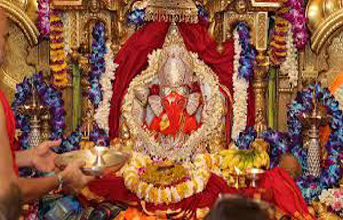 મહારાષ્ટ્રના પૂરગ્રસ્તો માટે સિધ્ધિવિનાયકનું 10 કરોડનું દાન