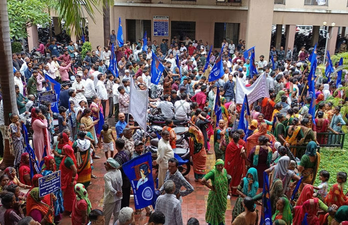 700 કરોડની જમીન બિલ્ડરોને 103 કરોડમાં પધરાવાયાનો આક્ષેપ, રાજકોટમાં સ્થાનિકોનો ઉગ્ર દેખાવ