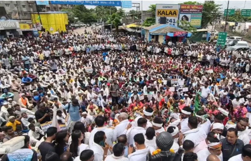 Adivasi rally in Dharampur over Par-Tapi-Narmada river link project, demand white paper