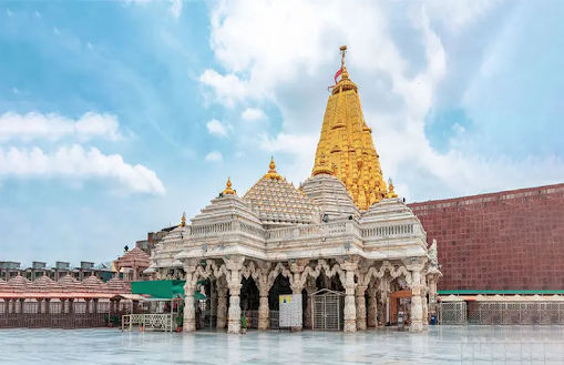 મહિષાસુરનો વધ કરીને અંબા માતાજી મહિષાસુર મર્દિની કહેવાયા, જાણો શું છે ઈતિહાસ