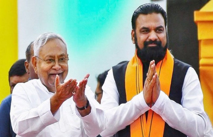 ... તો નીતિશે બિહારના નવા CM ફાઇનલ કરી દીધા? ભાજપ નેતાના ખભે હાથ મૂકી કહ્યું- હવે આ લોકો જ કરશે કામ