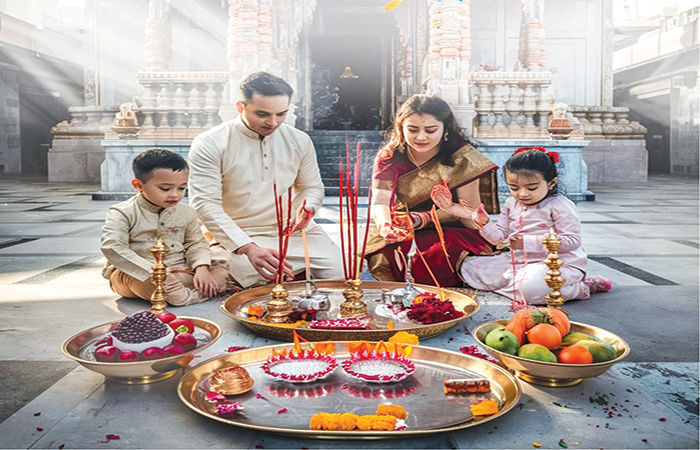સ્વાધ્યાયન્ મા પ્રમદ:                              .
