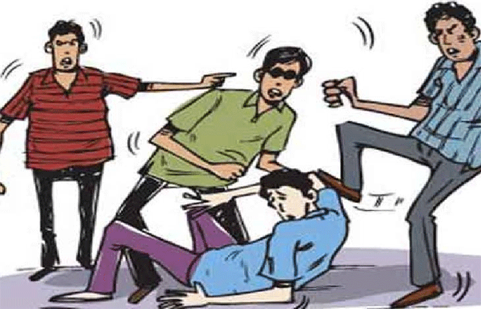 પશુને રિક્ષા અડવા મામલે બે પક્ષો વચ્ચે મારામારી, સામસામે ફરિયાદ