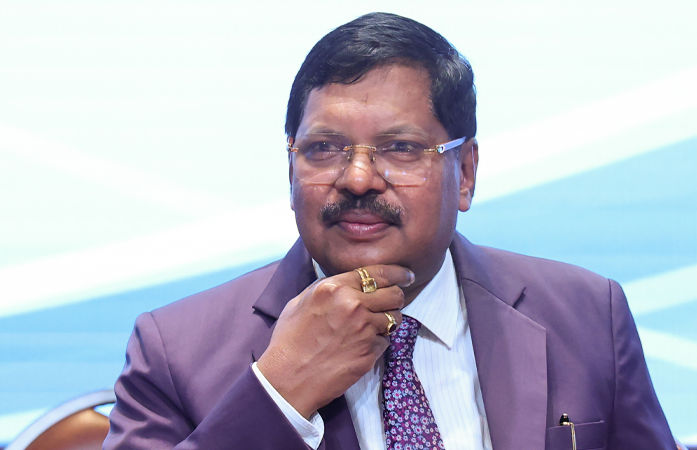 CJI પર જૂતું ફેંકનારા વકીલ વિરુદ્ધ કડક કાર્યવાહી કરાશે, SG તુષાર મહેતાએ સુપ્રીમ કોર્ટને આપી જાણકારી