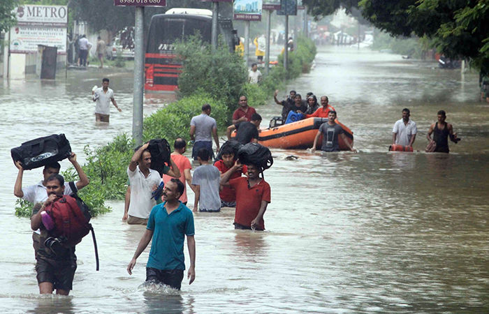 Nadiad receives heavy rain, low-lying areas flooded