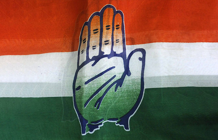Congress announces star campaigners list for Guj; Gandhis, Kharge included