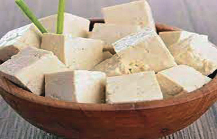 પનીર પુરાણું મનભાવન ખાણું