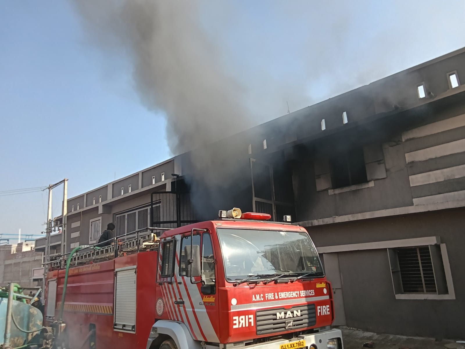 Fire breaks out at Bakrol warehouse, 70 tonnes of material destroyed