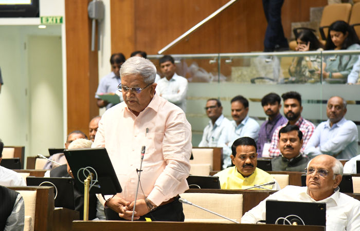 Nadiad and Porbandar-Chhaya declared Municipal Corporations by Guj govt
