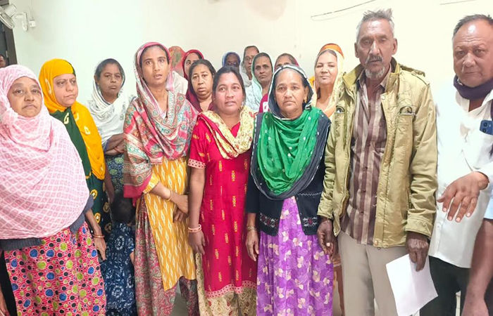 વઢવાણ અબોલપીર ચોકના રહિશોનો મનપા કચેરીમાં હલ્લાબોલ