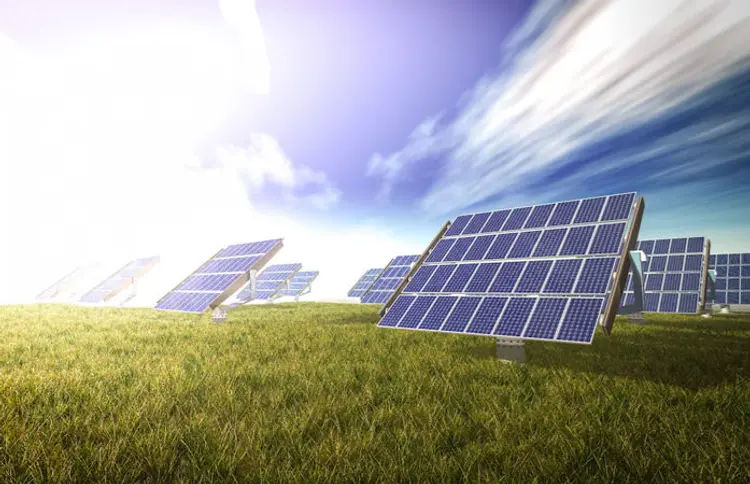 Gujarat ignored Centre’s solar pump tech, incurred ₹600 cr loss in savings, alleges Cong
