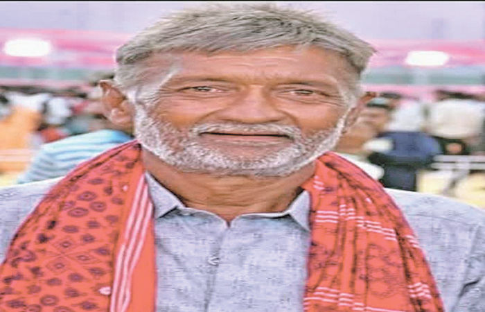 હળવદઃ સુખપર નજીક પગપાળા જતા બે ભાઇને ટ્રકે અડફેટે લેતા એકનું મોત