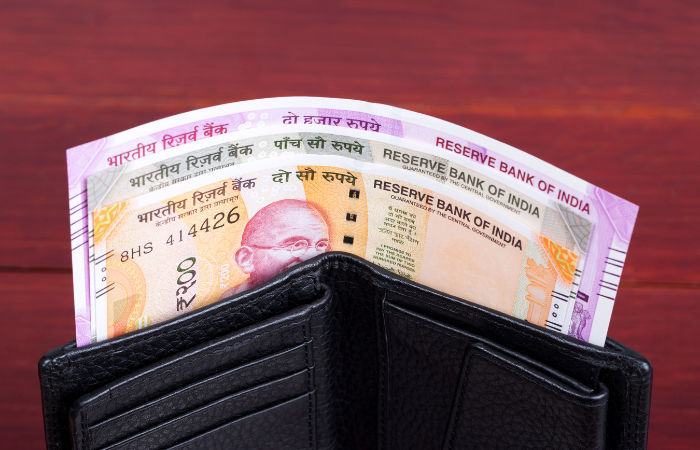 Gujarat govt announces ₹7,000 Diwali bonus for Class-4 employees, 16,921 to benefit