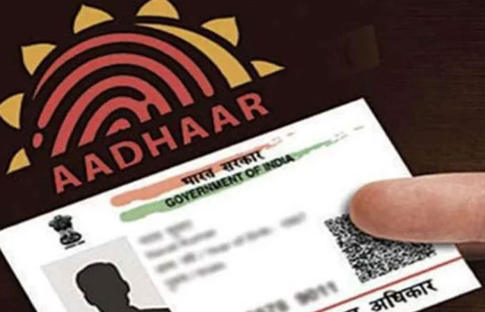આધાર કાર્ડ ધારકો માટે ખુશખબર: OTP વગર પણ કરી શકશો KYC, જાણો આ નવી ઓફલાઈન સર્વિસ વિશે
