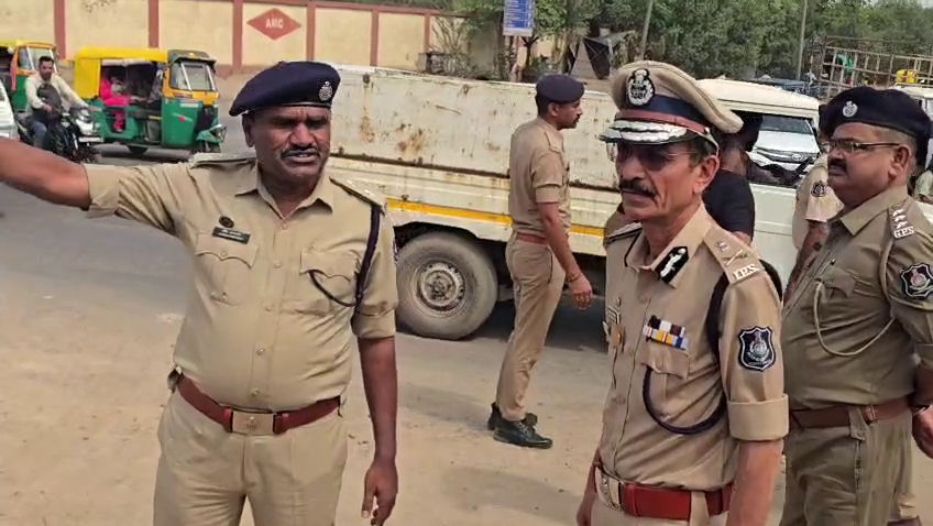 અમદાવાદમાં ટ્રાફિક સમસ્યા નિવારવા  પોલીસ કેટલાંક રસ્તાઓના કટ બંધ કરશે