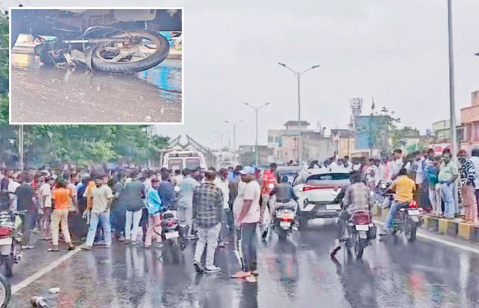 એસ.ટી. બસની અડફેટે બાઇક પરથી ફંગોળાયેલા યુવક પર પૈડાં ફરી વળતા મોત