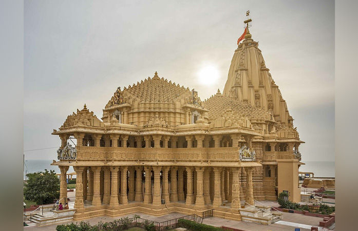 ગુજરાતમાં સરકારી તાયફામાં ધૂમ ખર્ચ, પણ યાત્રાધામના વિકાસમાં કંજૂસાઈ! કરોડોનું ફંડ પડી રહ્યું