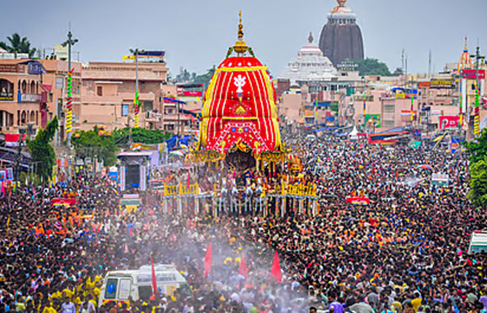 પુરીની રથયાત્રામાં ધક્કામુક્કીથી ત્રણનાં મોત : કલેક્ટર અને એસપીની બદલી