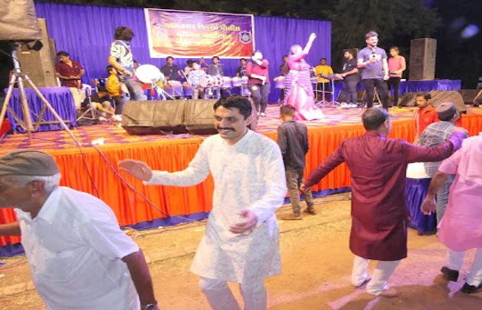 જામનગરના જિલ્લા પોલીસ વડા દ્નારા નવરાત્રી દરમિયાન પોલીસ ફરજ બજાવનારા કર્મચારી અને પોલીસ પરિવારના સભ્યો માટે ગરબાનું આયોજન