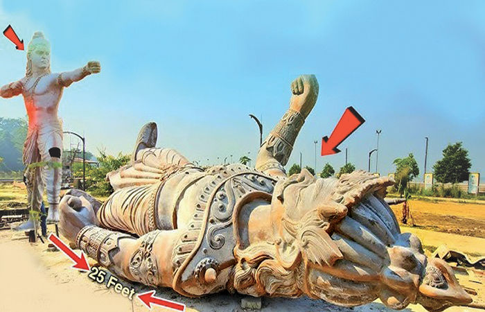 રામાયણ પાર્કમાં રાવણની પ્રતિમા                        .