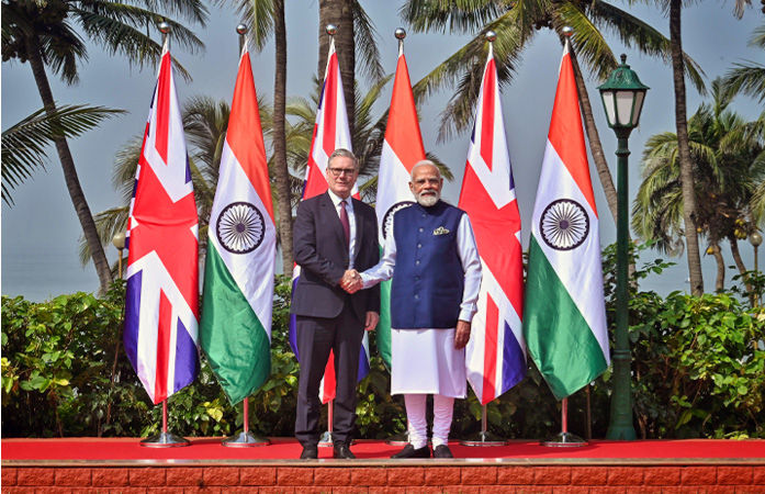ભારતમાં બ્રિટનથી આવશે મિસાઇલો, UK PMની હાજરીમાં 3884 કરોડની ડીલને મંજૂરી