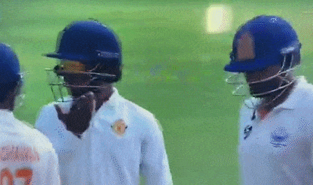 VIDEO: રણજી ટ્રોફીની ફાઈનલ મેચમાં કેપ્ટને ફીલ્ડર સાથે માથું અથડાવ્યું, પછી માફી માંગી