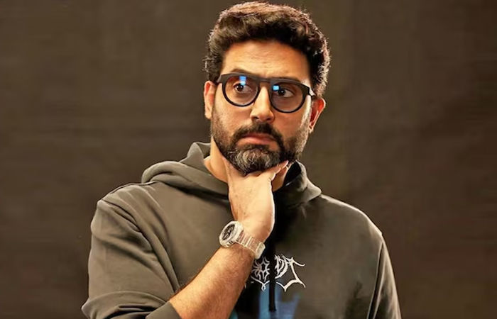 અભિષેક બચ્ચન 25 નોટ-આઉટ!                                  .