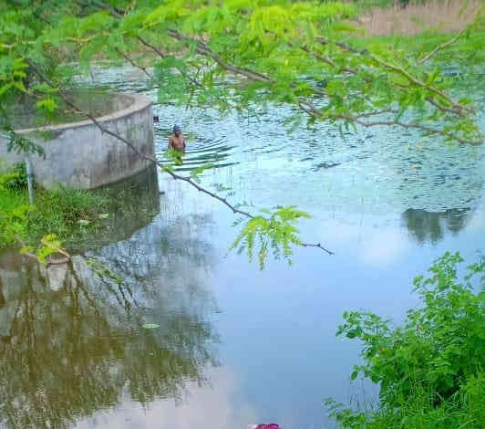 દાહોદના ઉચવાણીયા ગામે તળાવમાંથી યુવકની લાશ મળી