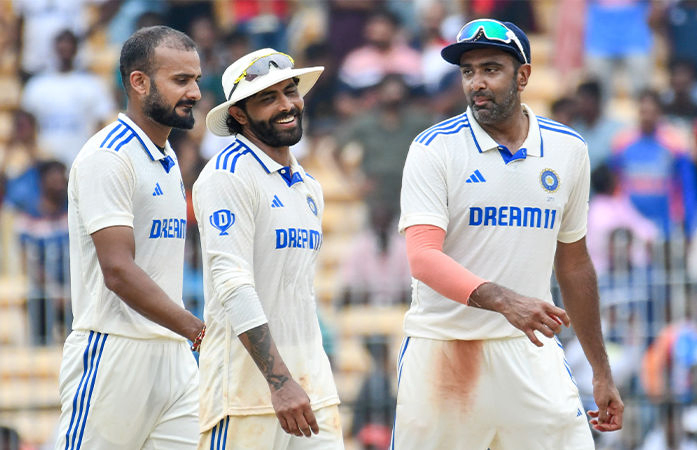 IND vs BAN Test Match : અશ્વિને તોડ્યો ગજબનો રેકોર્ડ, આ બે મહાન બોલરોથી નીકળી ગયો આગળ