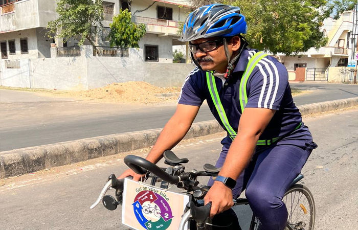વડોદરાના શિક્ષક સુનિલ પટેલે સાઇકલિંગમાં બનાવ્યો ત્રીજો રાષ્ટ્રીય રેકોર્ડ