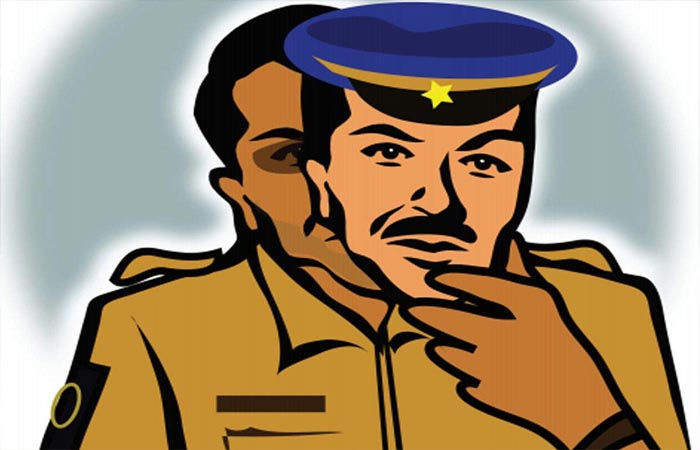 હદ થઈ! હવે અમદાવાદમાં ઓગણજ રીંગ રોડ પર કારચાલક પાસેથી તોડ કરતા બે નકલી પોલીસ ઝડપાયા