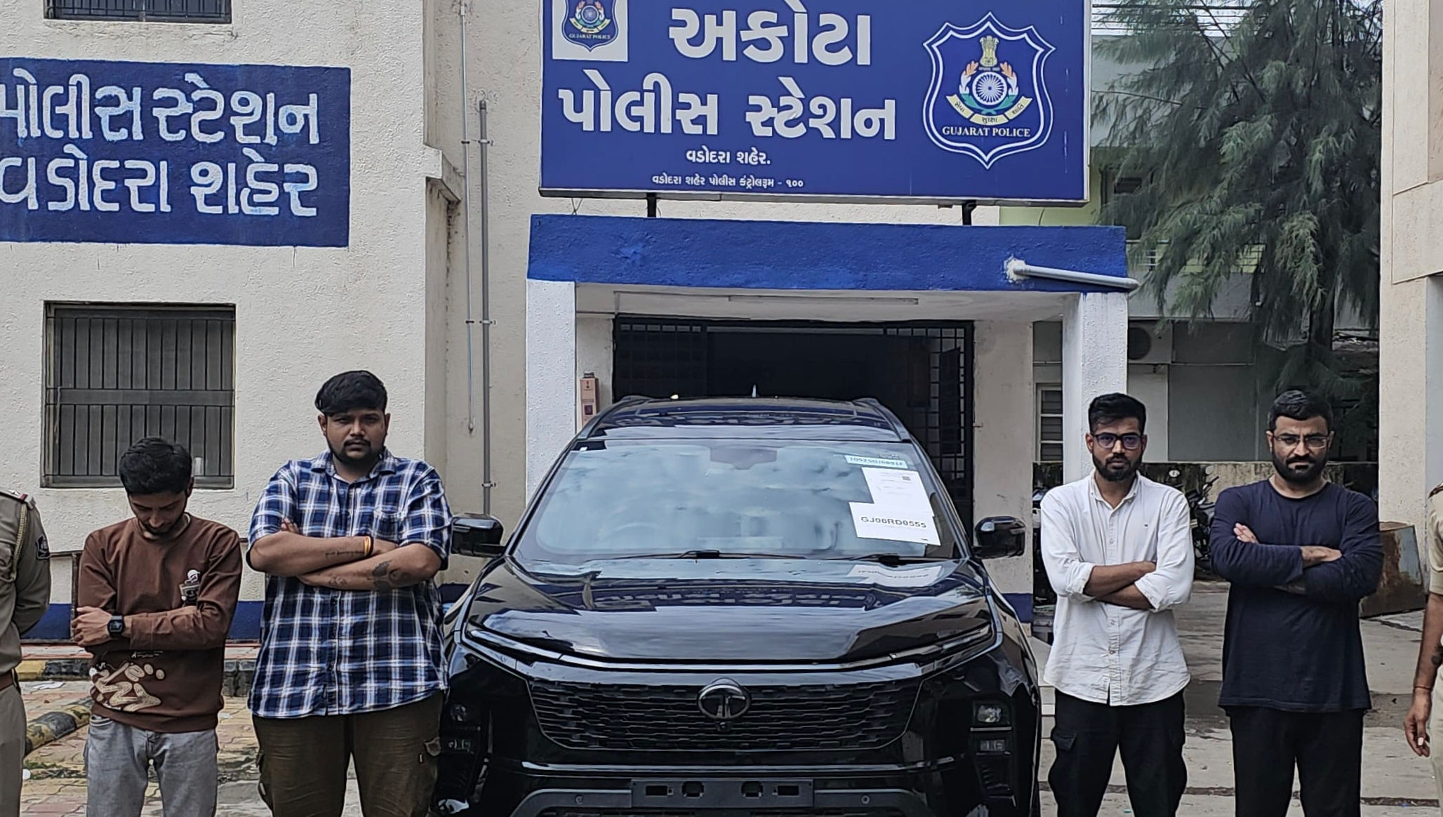 અલકાપુરી રોડ પર સાઇડ આપવાના મુદ્દે બાઇક સવારને માર મારનાર કારચાલક સહિત ચાર પકડાયા
