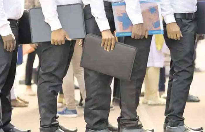 શહેરી બેરોજગારીમાં વધારો