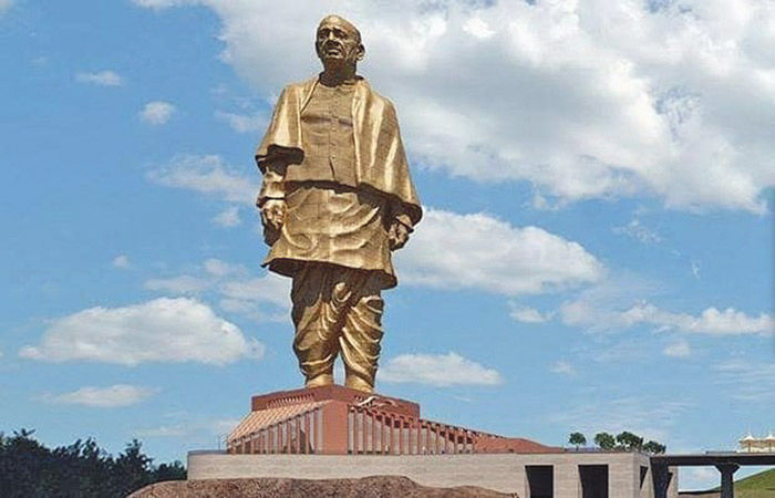 ભારતના 565 રજવાડાનું એકીકરણ આઝાદી મળ્યાના બે વર્ષના સમયગાળામાં પુરૂ કરવું તે વિશ્વ ઇતિહાસ