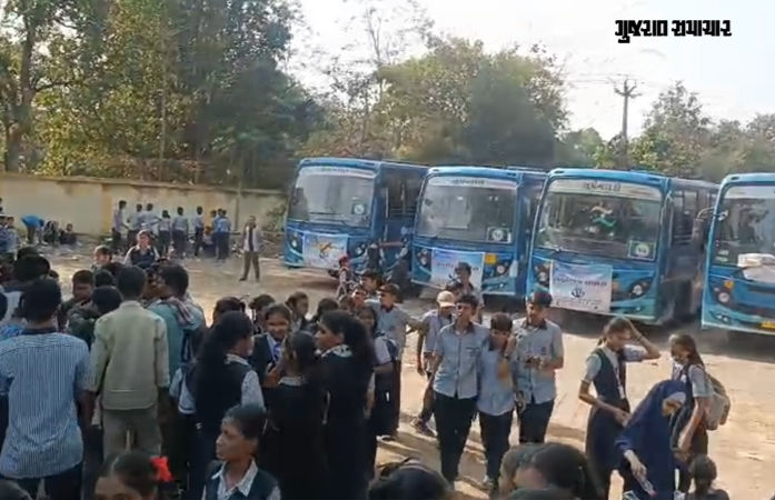 સર્વ શિક્ષા અભિયાનના પ્રવાસમાં ગંભીર બેદરકારી, સુરતના 800 વિદ્યાર્થીઓને સવારનું જમવાનું સાંજે મળ્યું